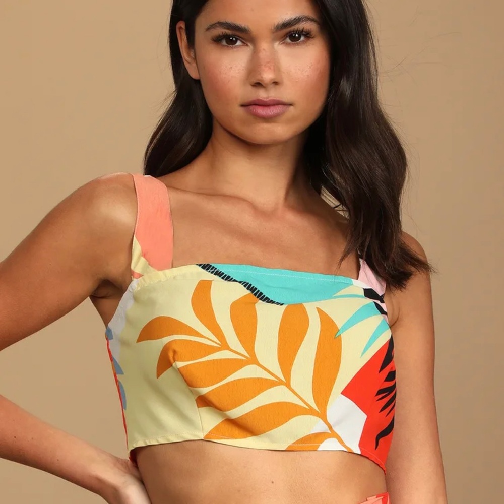 Beautiful women crop top